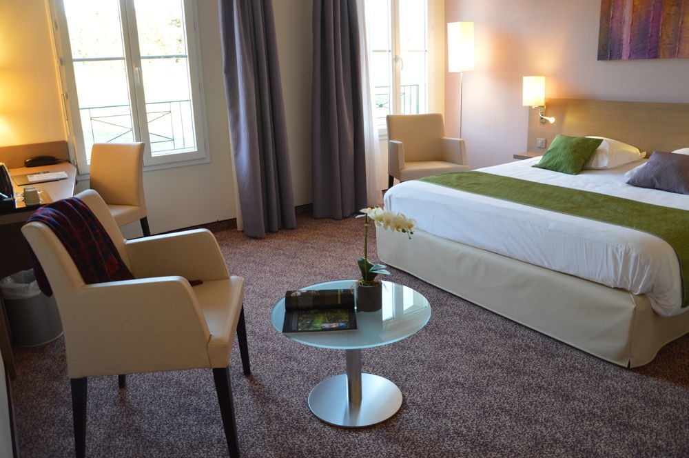 Brit Hotel Шатодён Экстерьер фото